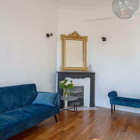 Les Menus Plaisirs Apartamento Versalhes Exterior foto