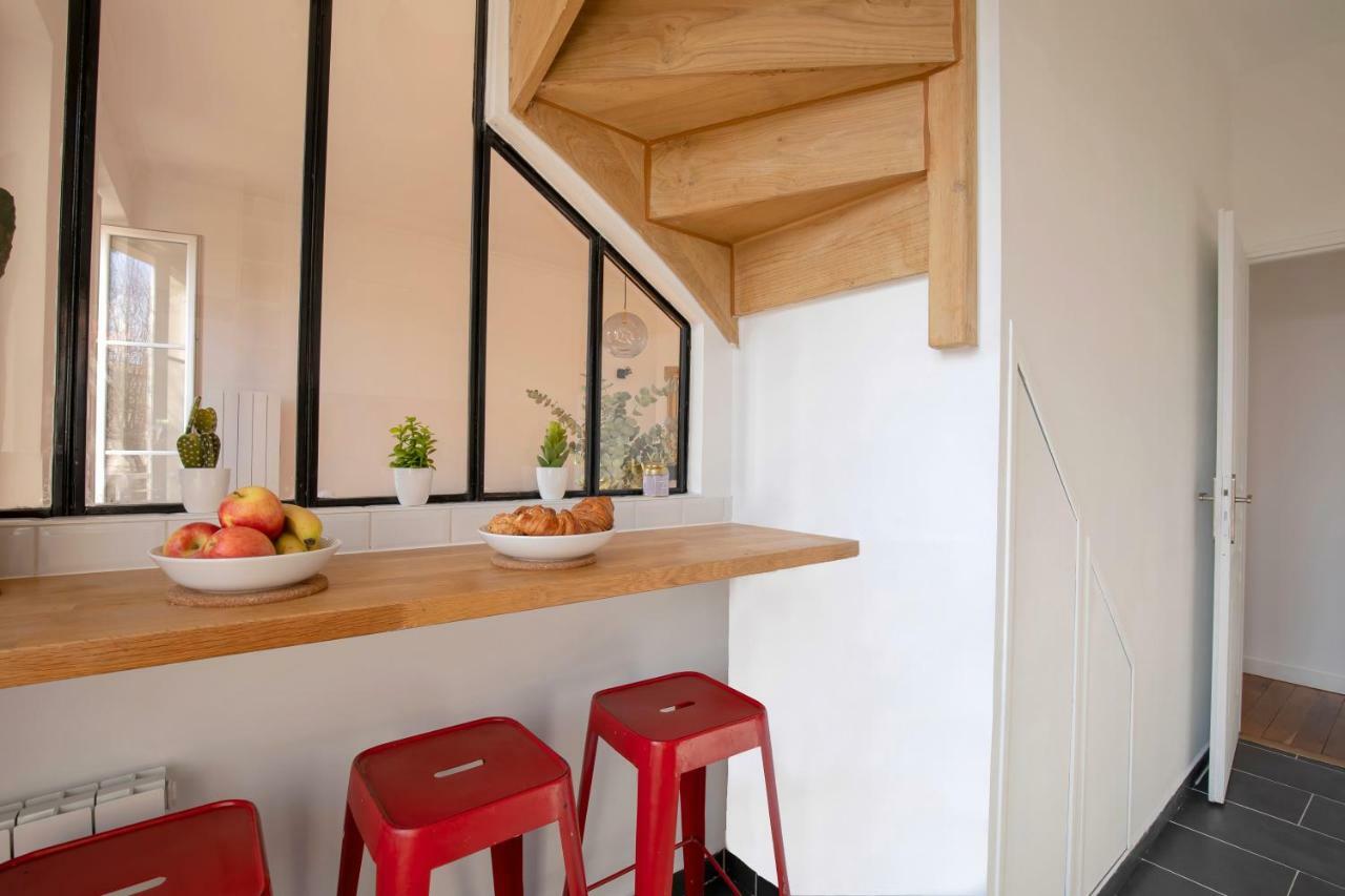 Les Menus Plaisirs Apartamento Versalhes Exterior foto